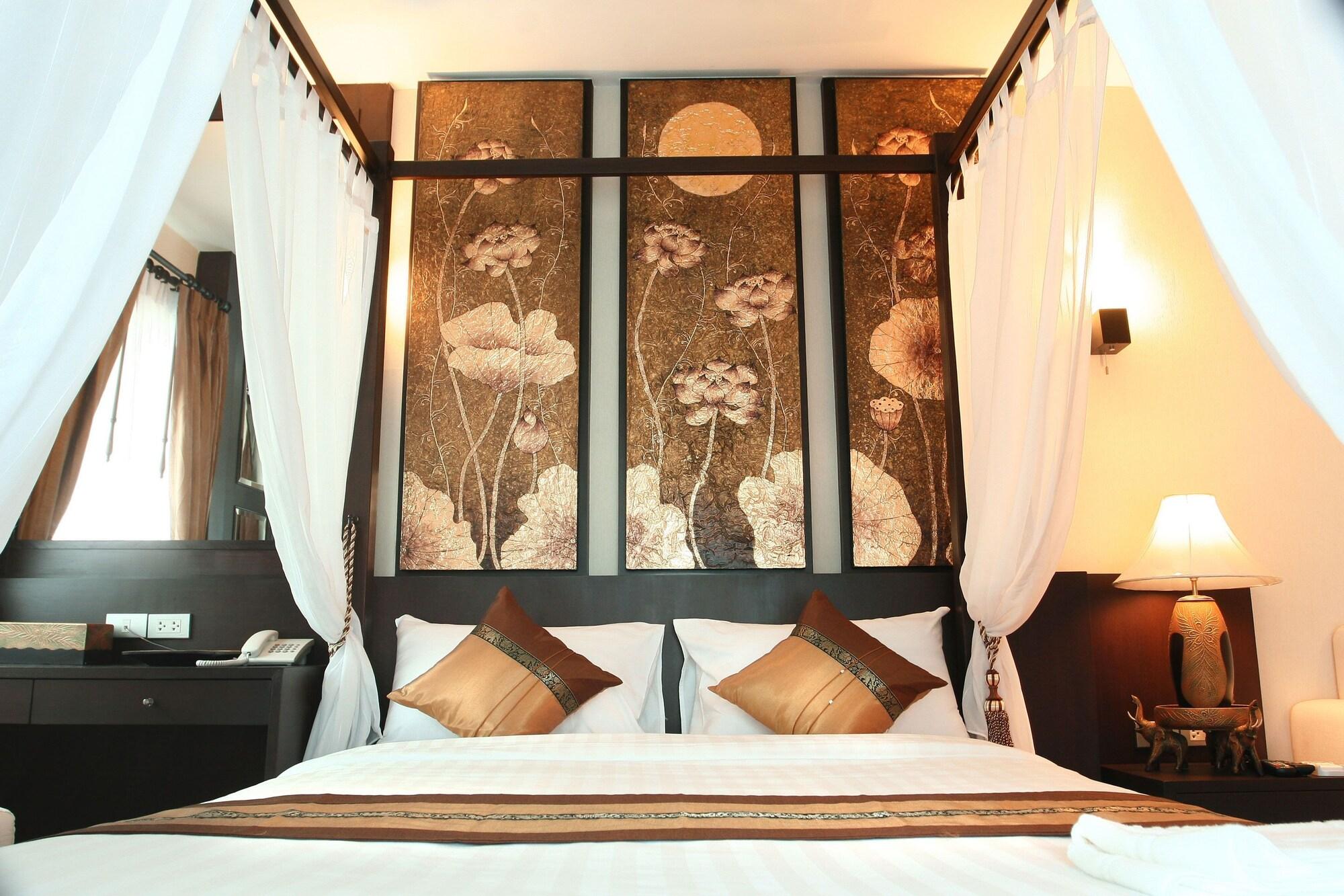 Mirth Sathorn Hotel Бангкок Екстер'єр фото