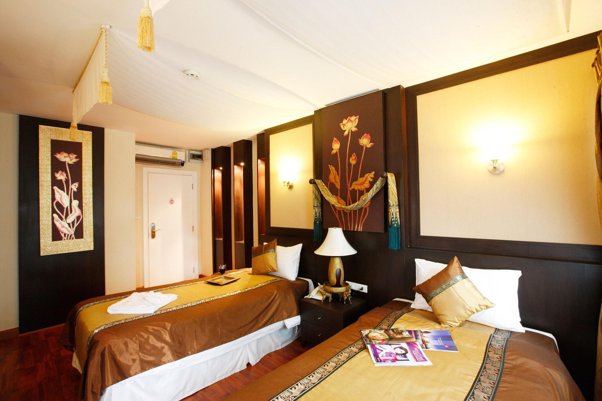 Mirth Sathorn Hotel Бангкок Екстер'єр фото