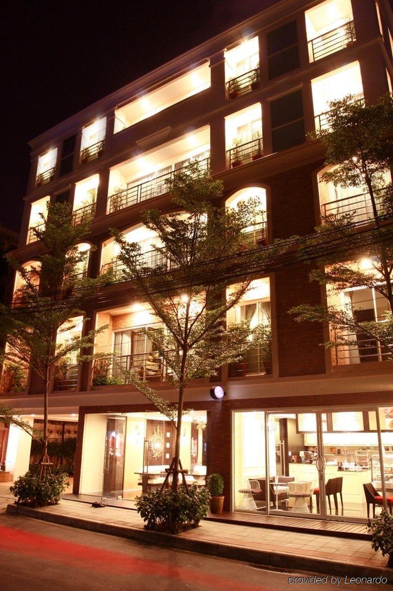Mirth Sathorn Hotel Бангкок Екстер'єр фото